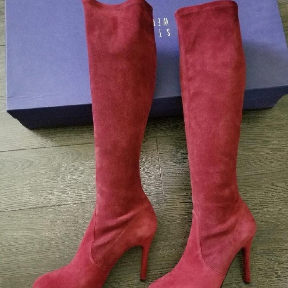 STUART WEITZMAN PREZ Scarlet Velvet Knee High 6.5